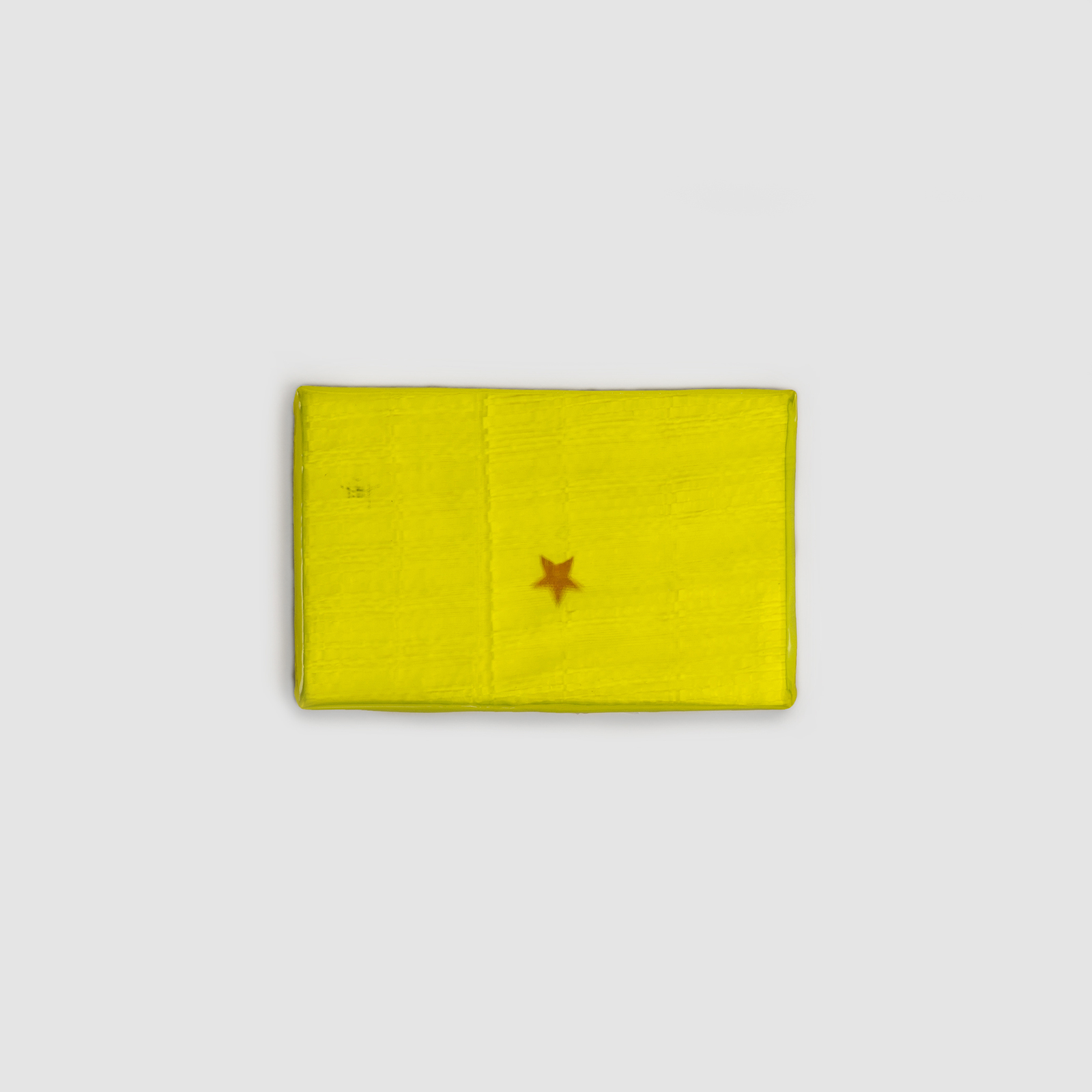 Mano Penalva_ID0252_sem titulo_serie origem_2016_rafia e plastico_12x20cm.jpg