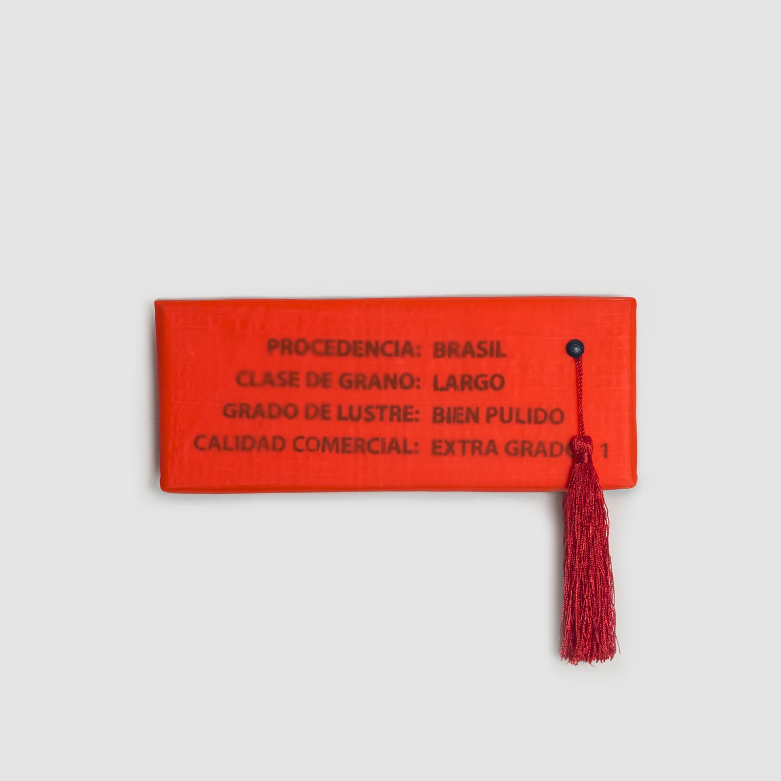 Mano Penalva_ID0278_sem titulo_serie origem_2016_rafia, plastico, algodao e metal_20x26cm.jpg