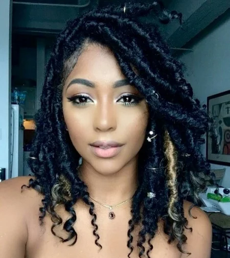 Shoulder-Length-Goddess-Faux-Locks-1.jpg