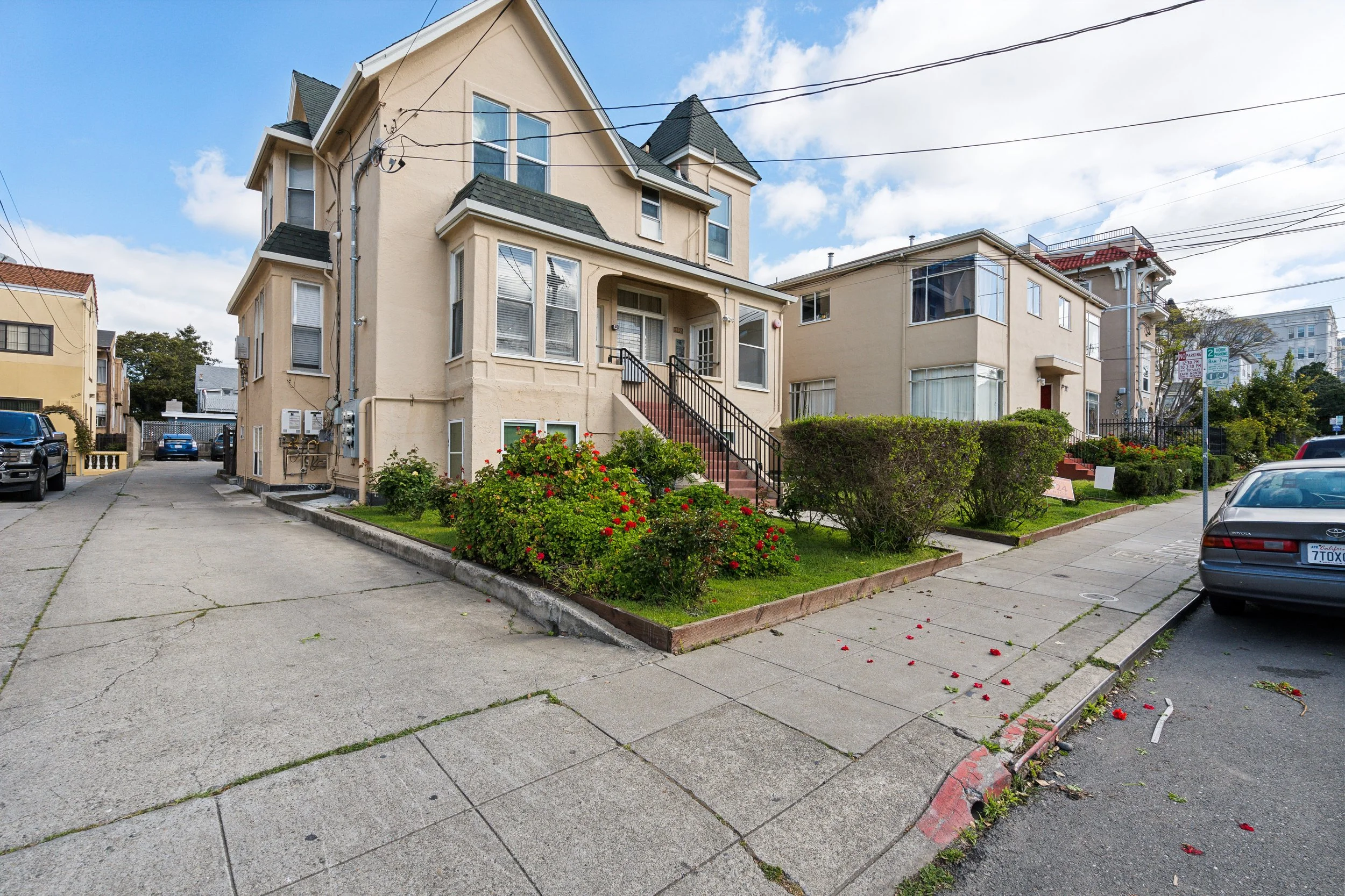 UC Berkeley Off-Campus Housing | Furnished Move-In Ready Homes ...