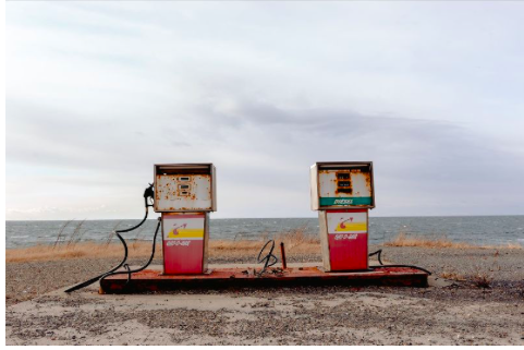 Flash Memoir "Esso Station" Published on The Dewdrop