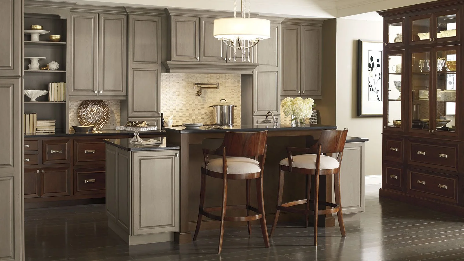 Omega-Cabinetry-gallery-Ambassador-Kitchens-Fort-Myers-34.jpg