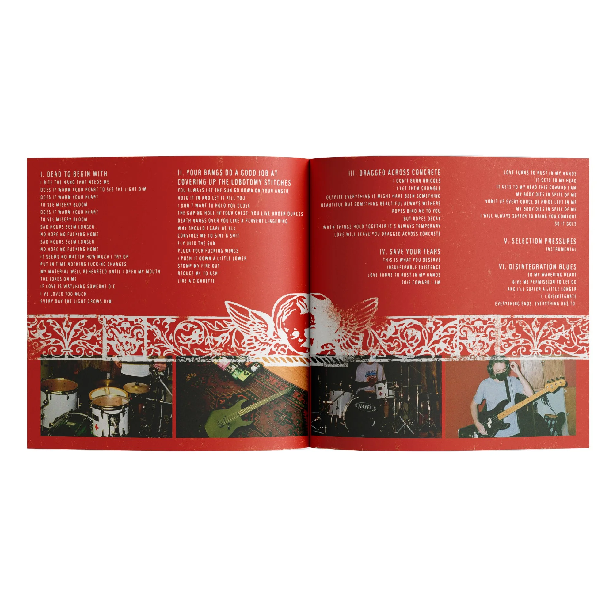  Booklet inside for jewel case. 