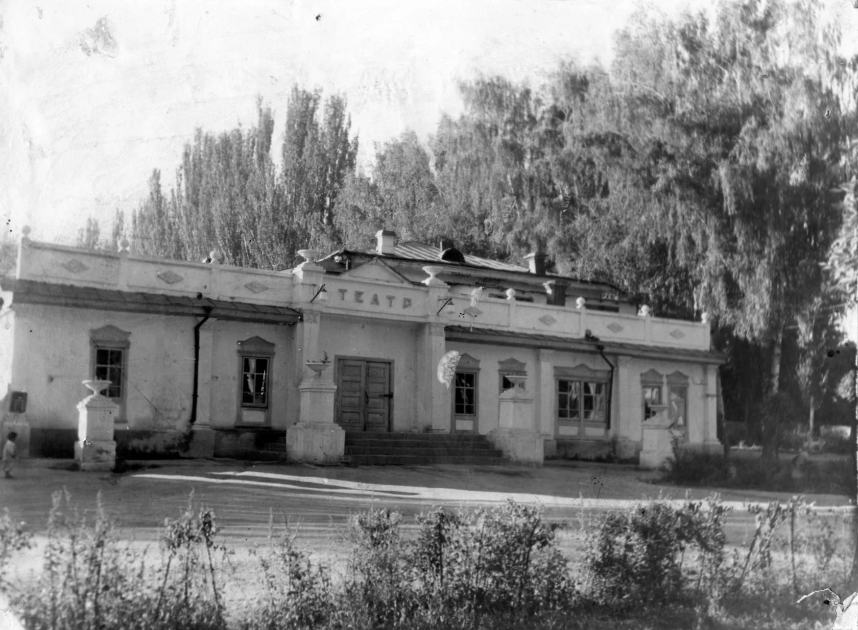 Community center. A district congress of the Soviets took place on 26.06.18 in this building. The city government sat here until 1918.