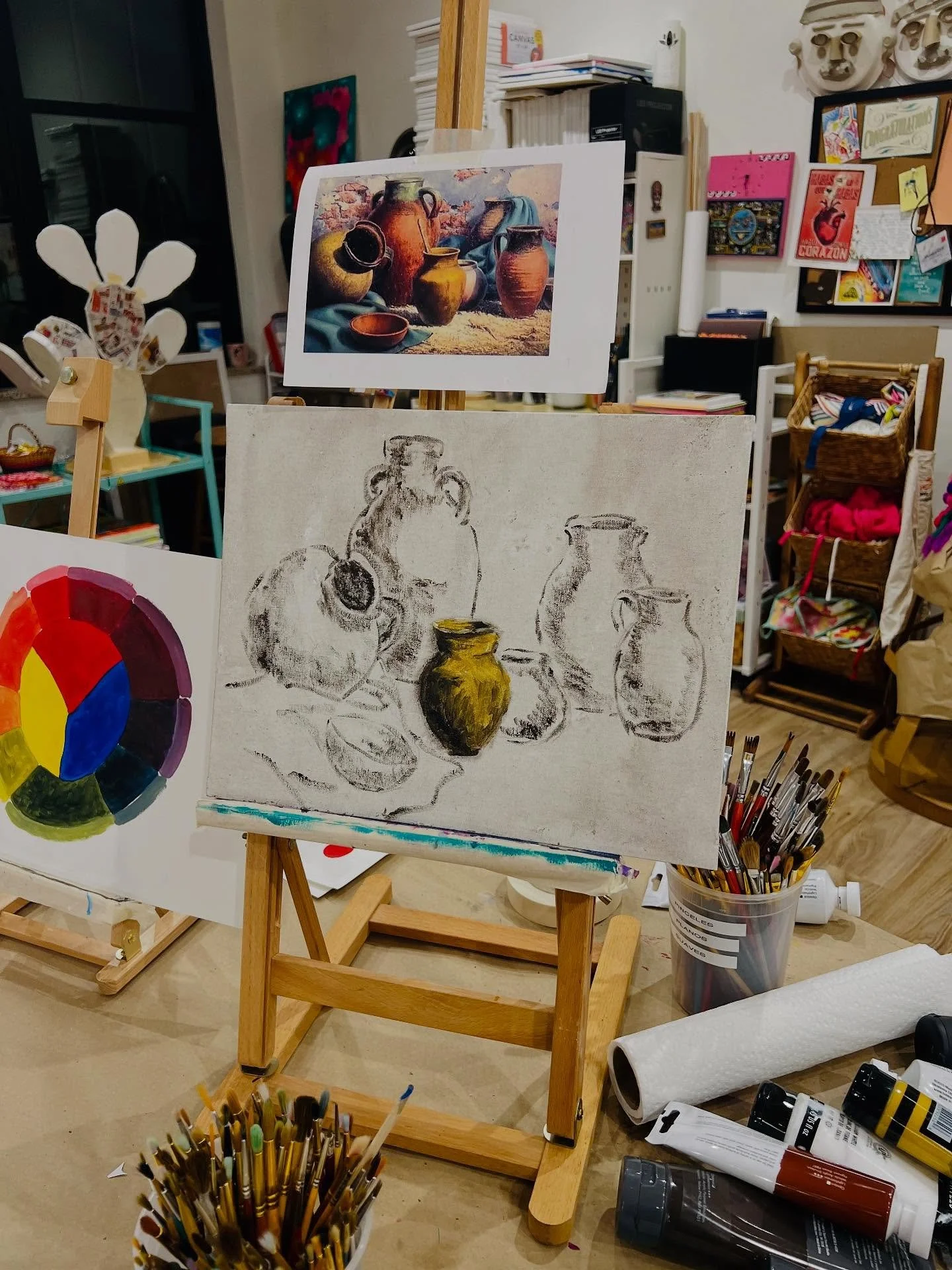 Hoy s&aacute;bado, tenemos clase de pintura 🎨 a la 1:30 pm. Para su conveniencia ahora pueden comprar el paquete del taller de seis sesiones y unirse a tomar la clase cualquier s&aacute;bado que puedan. 😃

Aqu&iacute; pueden registrarse 👉https://i