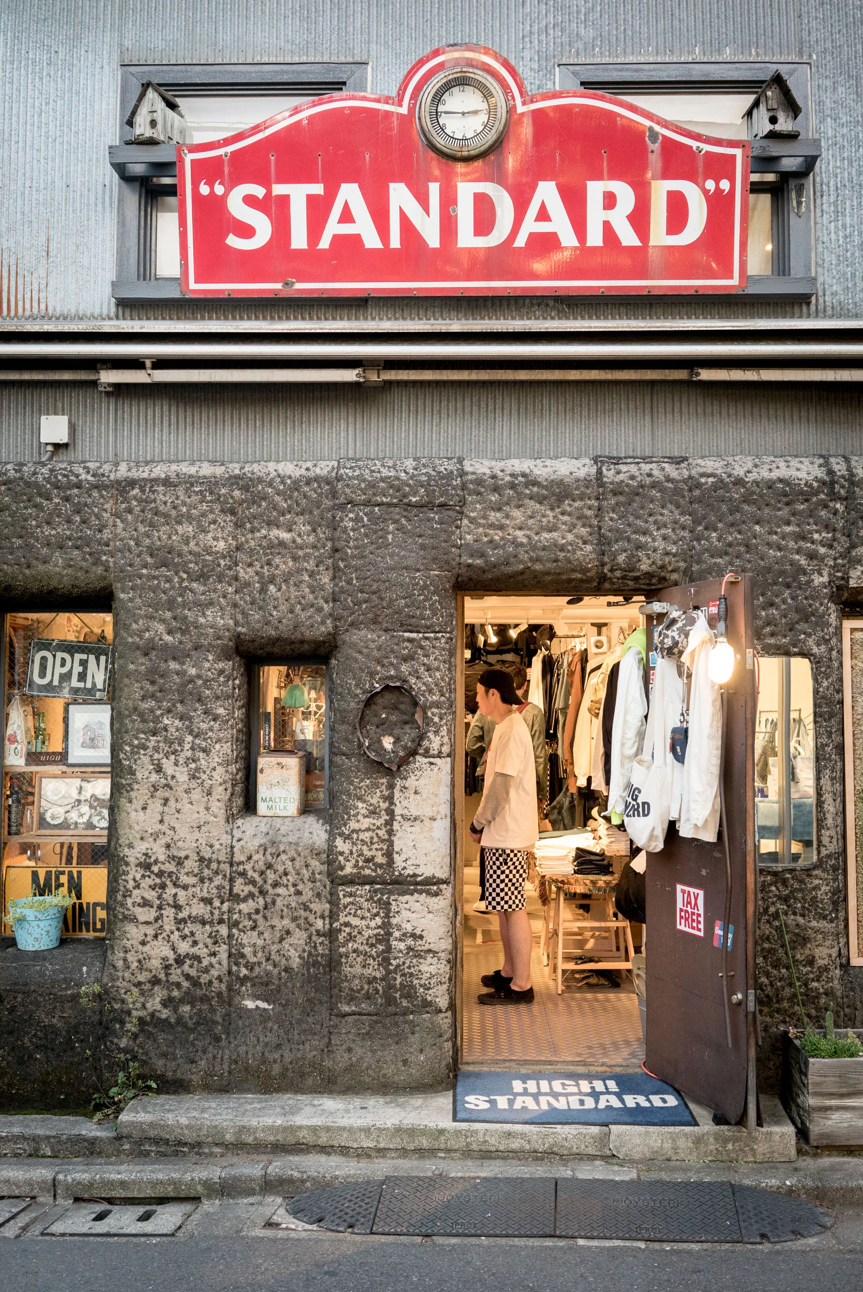 Tokyo-Standard.jpg