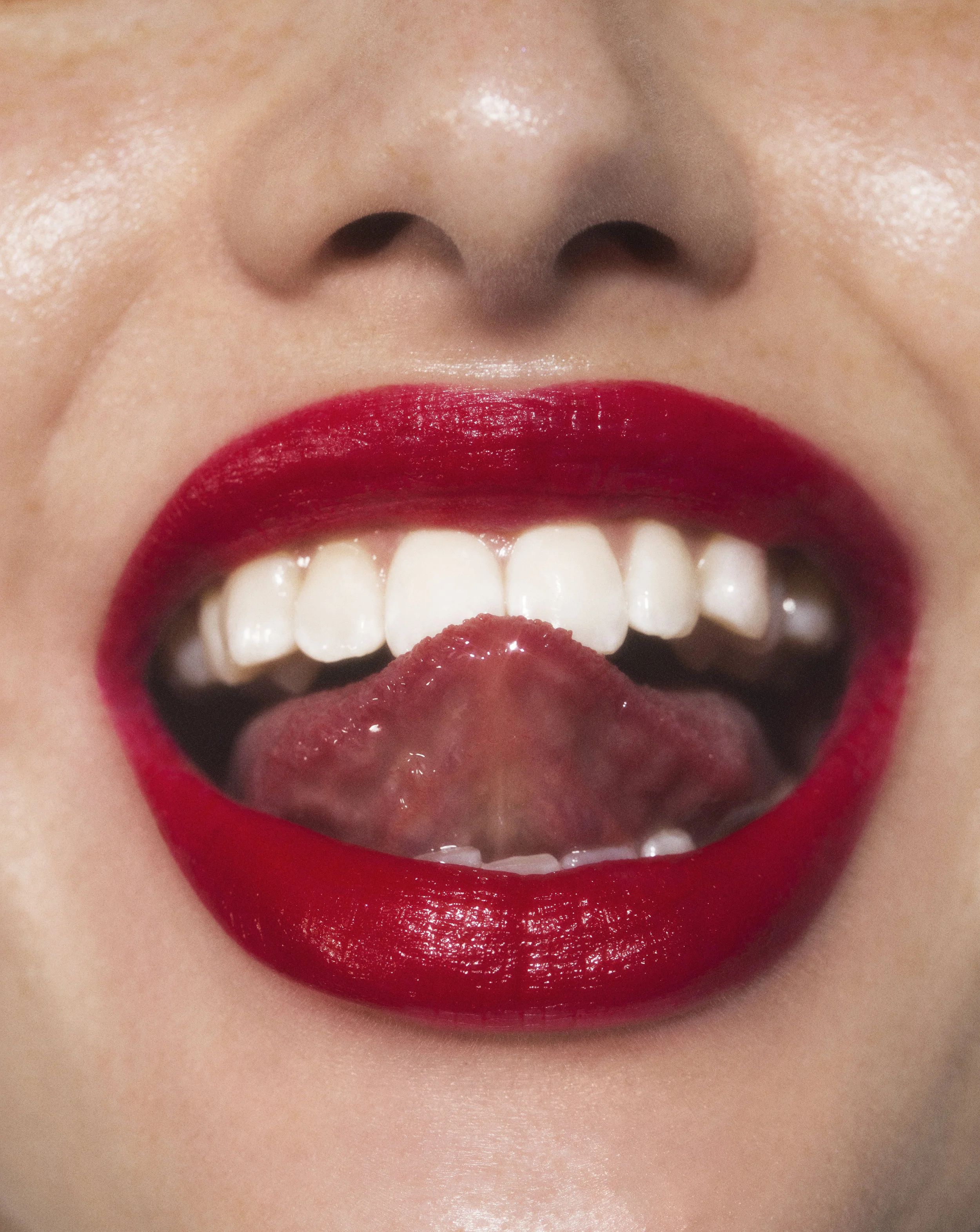 Karime-Powder-Kiss-BraveRed-Lip-Still_045_v1 copy.jpg