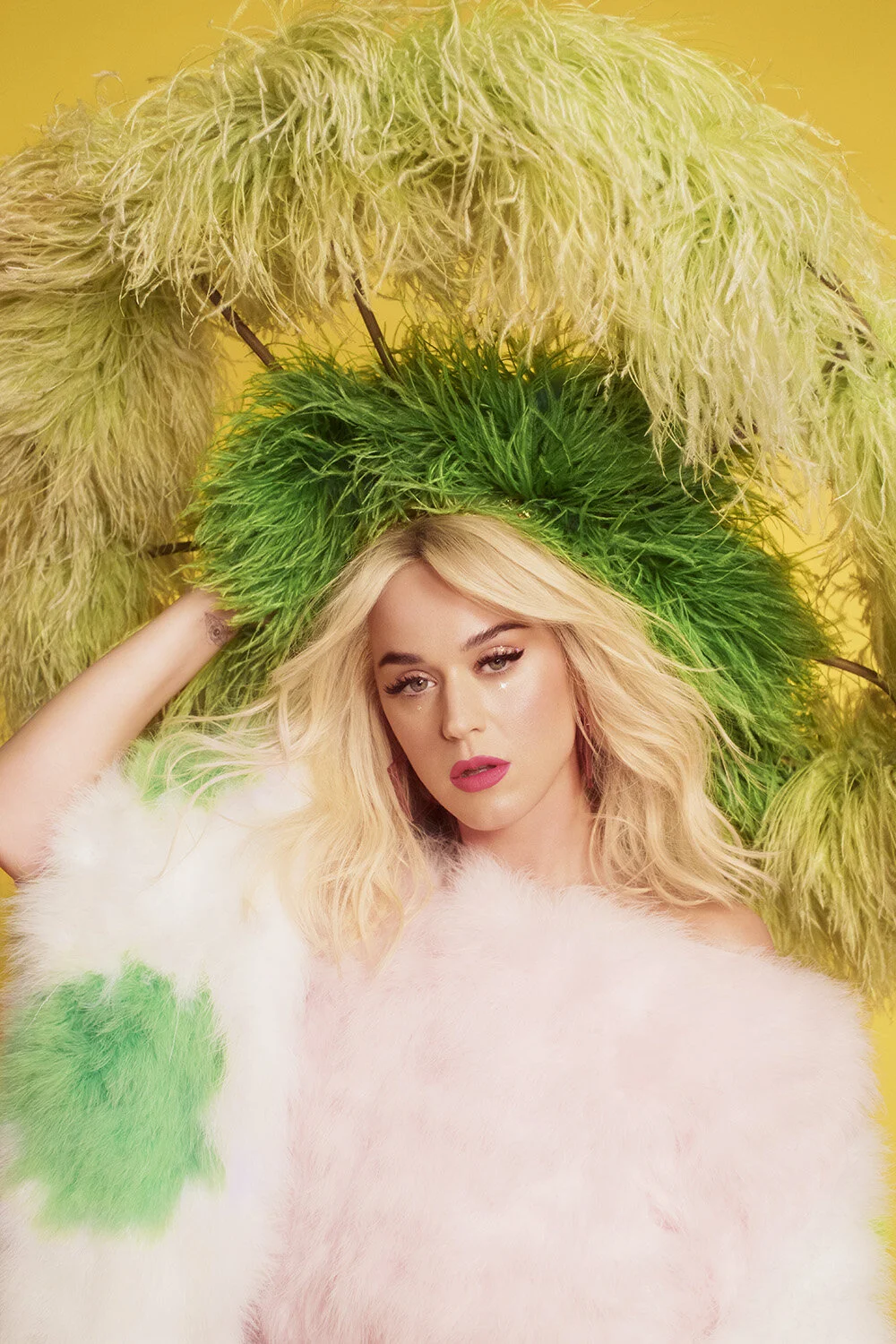 04_24_2019_KATY_PERRY_YELLOW_BALLOONS_0146_v3 copy.jpg