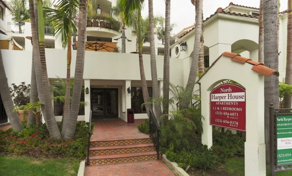 Photo Courtesy of Google An affiliate of Weintraub Real Estate Group renovated and redesigned this 42,949 square foot apartment complex, which sits on a 0.69 acre lot. (back to projects page)