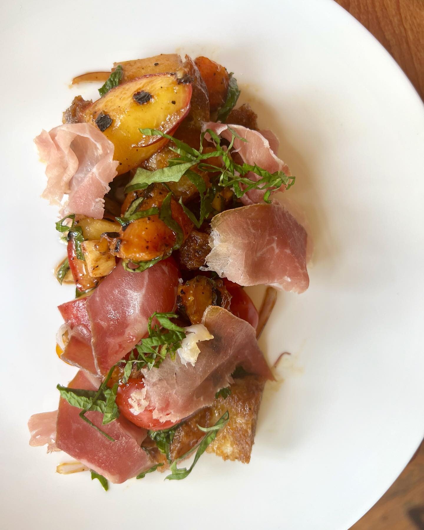 It is a gorgeous Thursday night for another Downtown Durham Small Plates Crawl.  Tonight our special is a Grilled Peach Panzanella. Made with @lyonfarms tomatoes, peaches, @loafdurham baguette, prosciutto, red onion, mint, basil, fresh mozzarella, vi