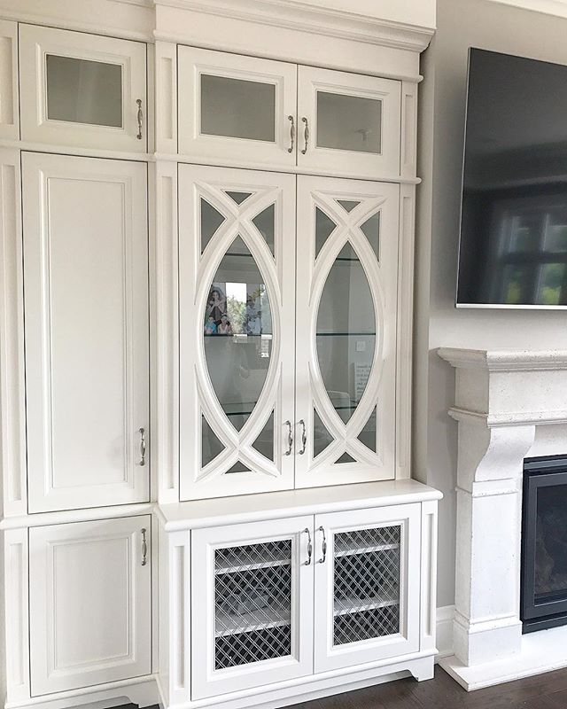 Dreamy Built-ins ☁️ ☁️ _____________________

Jobsite/Project: kingstationhomes king city
&bull;►
Come and visit our 8000sqft model homes in King City. Call for appointment
&bull;►
#kingstationhomes
&bull;►
#customhomes #interiordesign #woodworking #