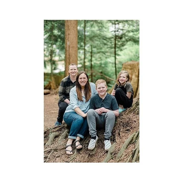 to all the families who shared their weekend with me, thank you! ✨ feeling grateful to capture these moments and help tell your stories .
&amp; to this wonderful family who showed me the dang magic of having a forest in your backyard! 🍃