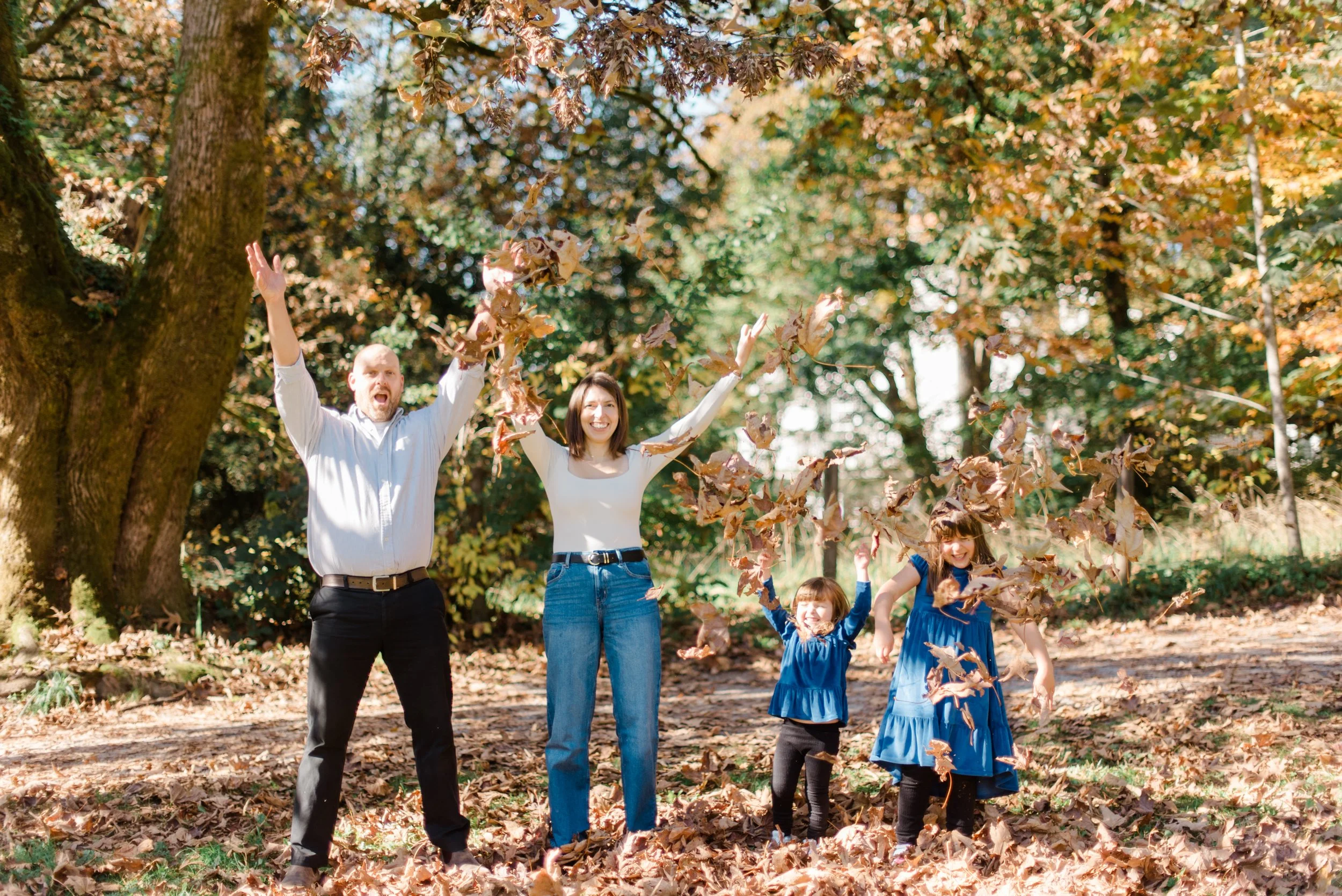 jjosuephotography_FallFamilyMini'24_Larisa,Greg,Makayla&Isla_WEB-45.jpg