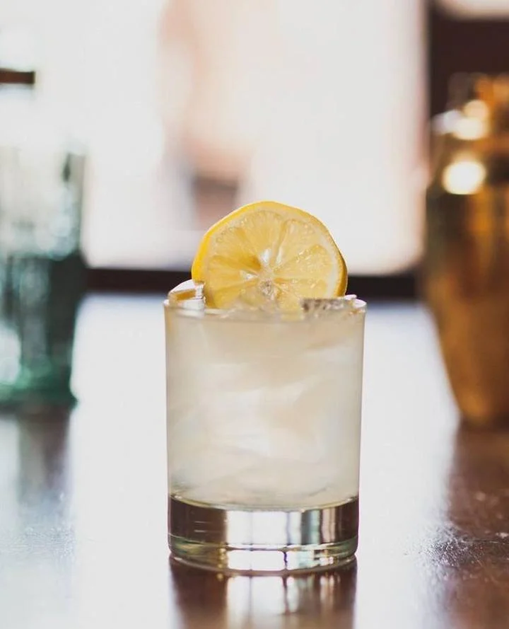 INGREDIENTS 2 oz Brooklyn Gin ¾ oz fresh lemon juice ¾ oz honey syrup (use equal parts honey and warm water) Shake with ice, serve in a rocks glass with a slice of lemon (or a honeycomb chunk)