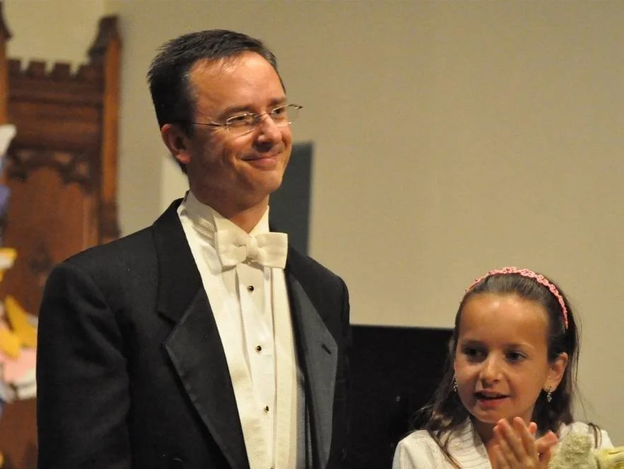 Chuck Taft performing together with his daughter, Ceili Jordan Taftin a special even.