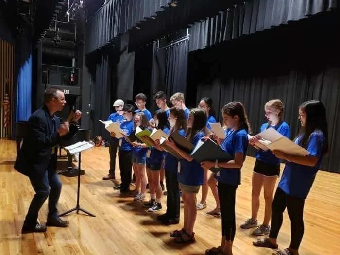 Chuck Taft directing the UNCA University Chorale