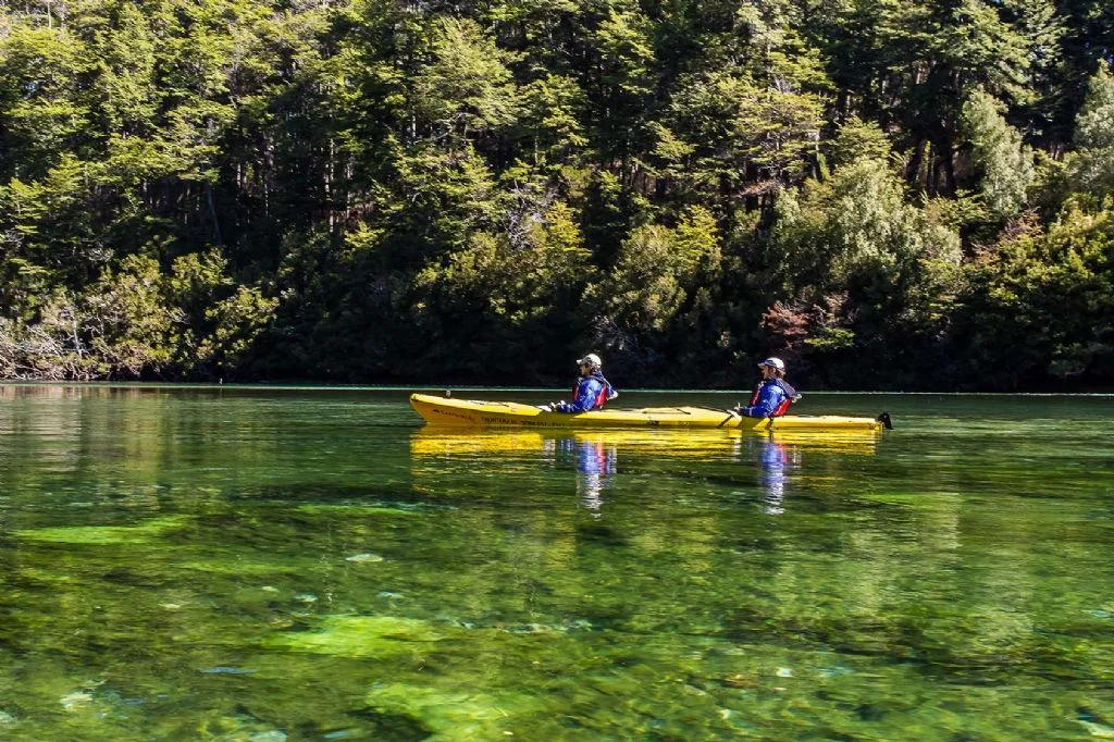 Parque Nacional Los Alerces: Un paseo en kayak por el río Arrayanes