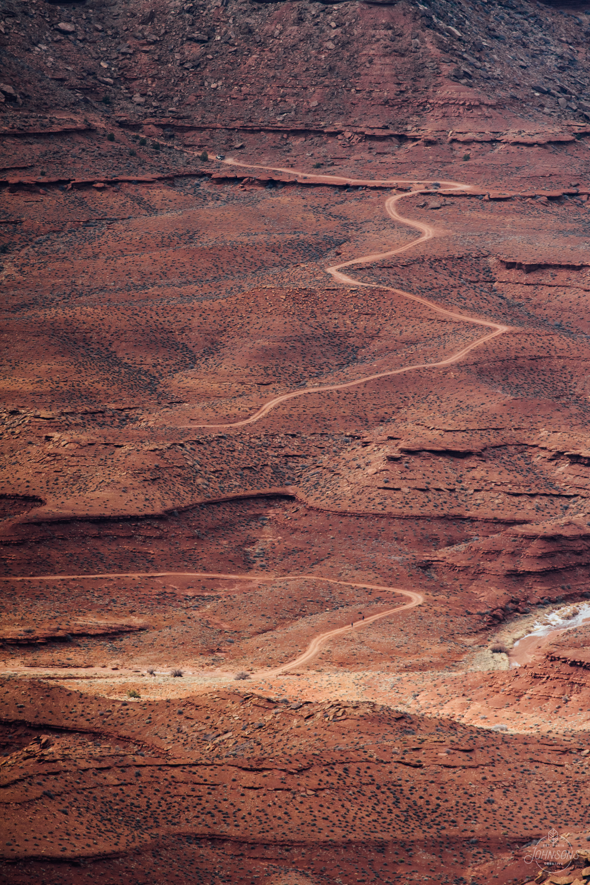  Sony a7rii |&nbsp;400mm 5.6 |&nbsp;f9 | 1/1250 sec |&nbsp;ISO 1000     This area is prime time for telephoto abstract lines and shapes (notice the bikers on the first curve)&nbsp; 