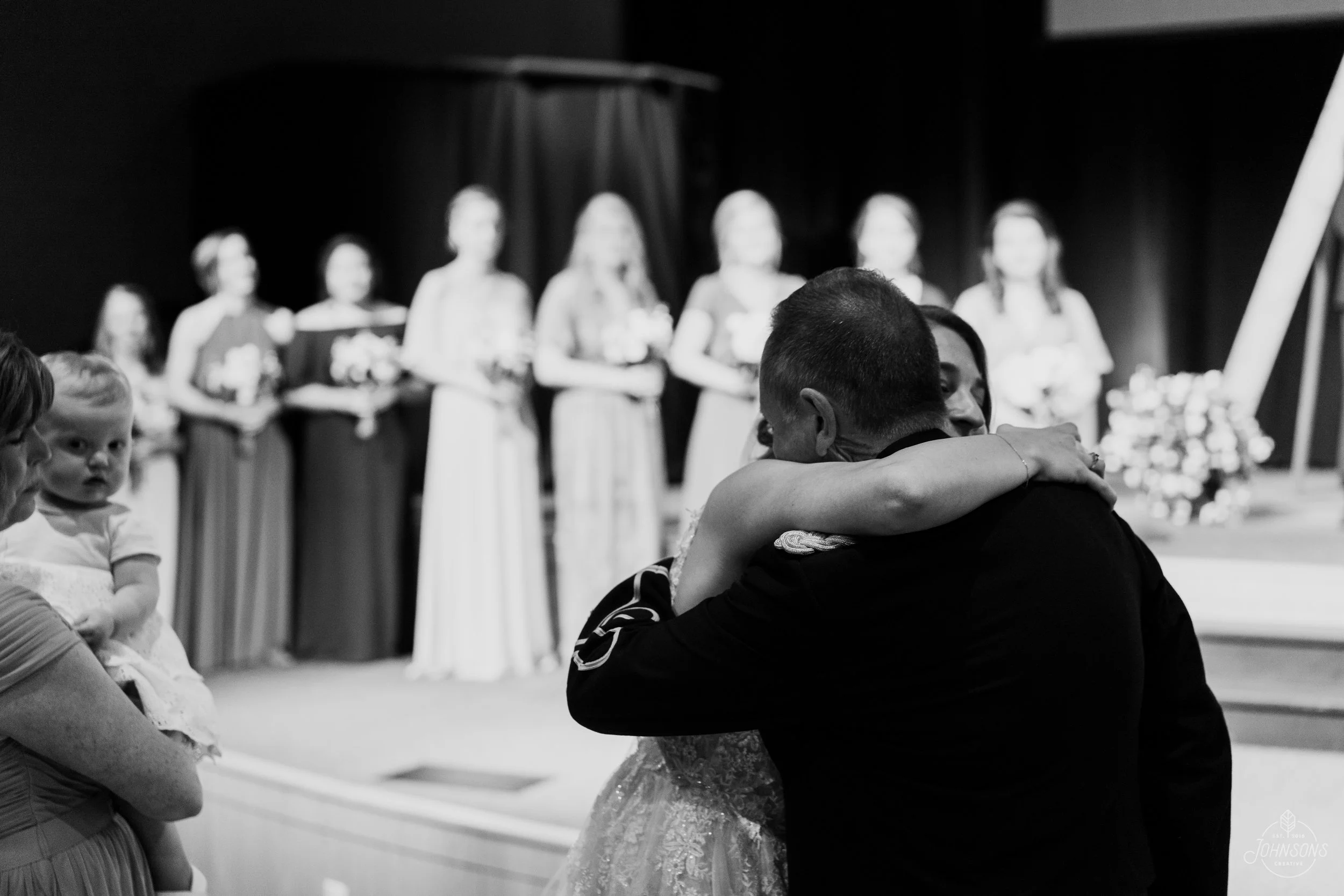 Michael+Megan-03240.jpg