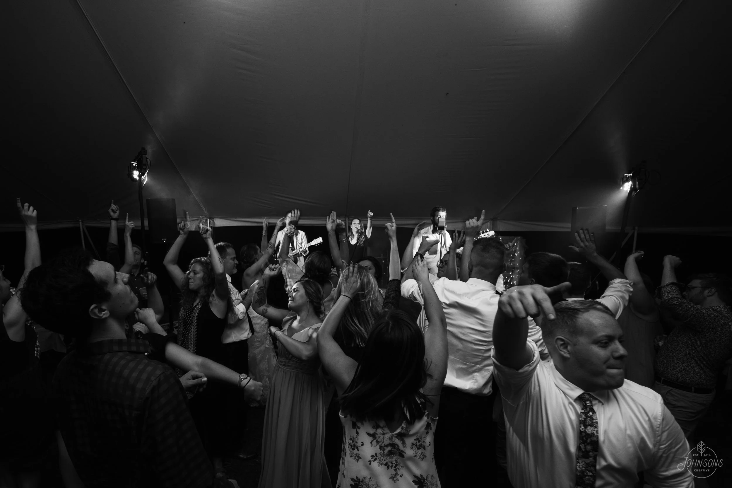 BRAD & KATE-06361.jpg