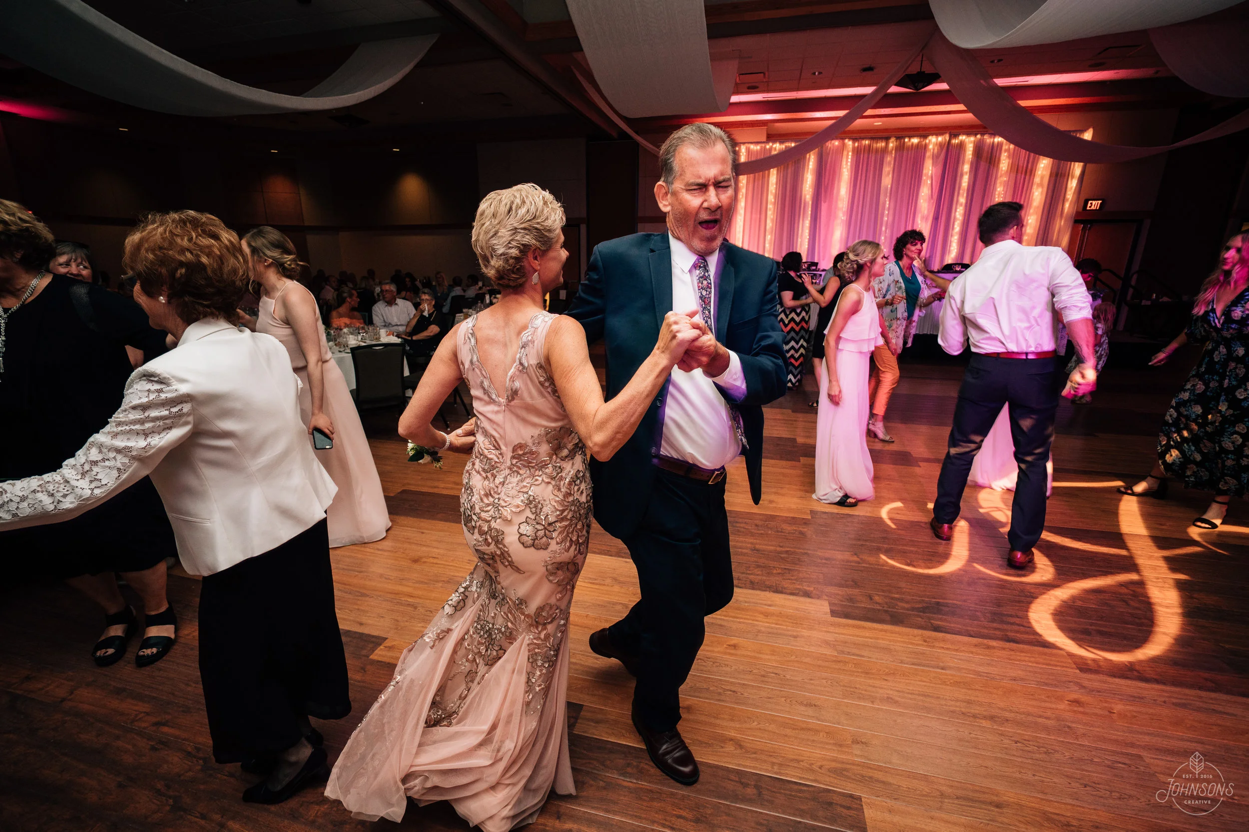 Brette + Tyler-6430.jpg