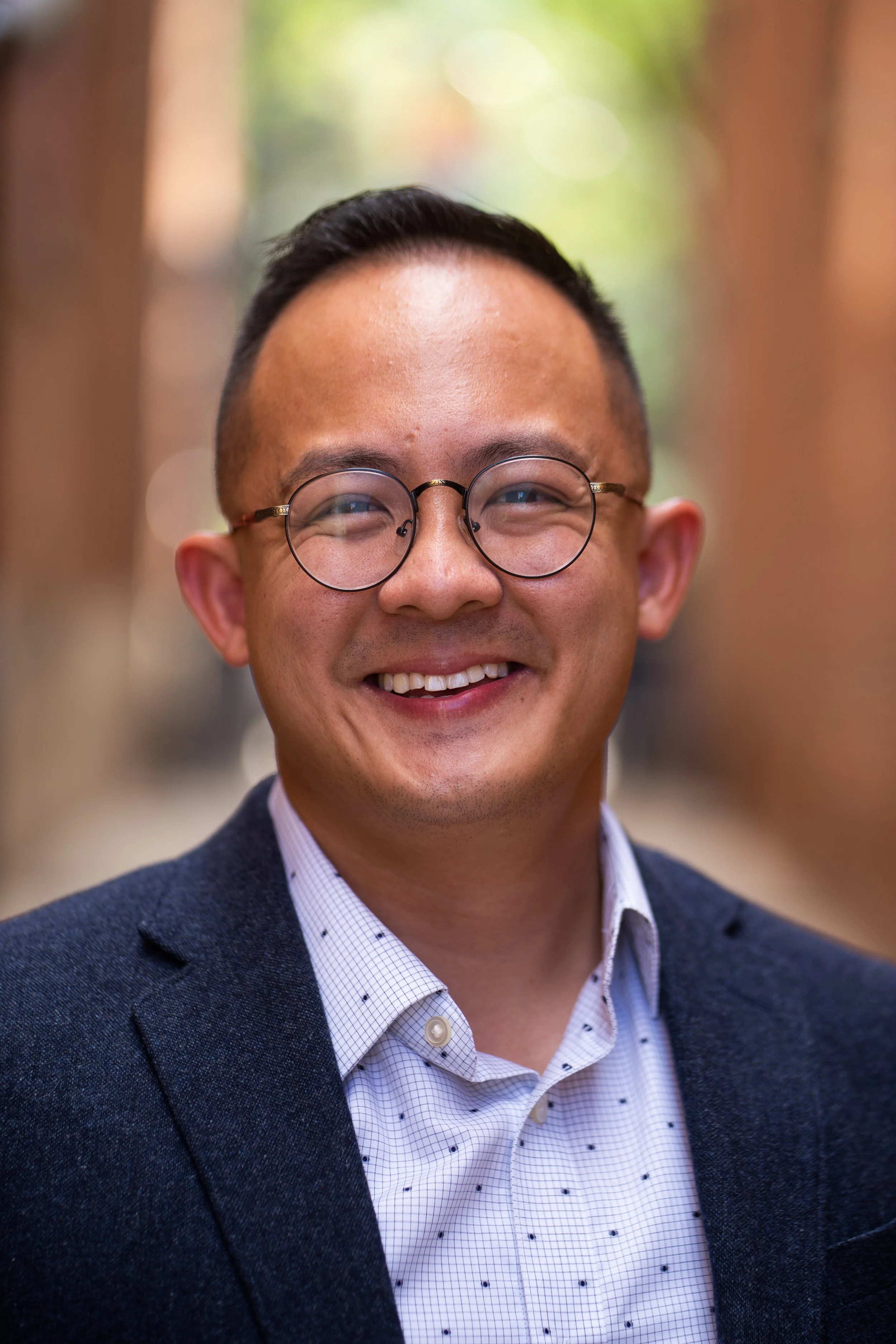 Adam HeadshotsDSC00307.JPG