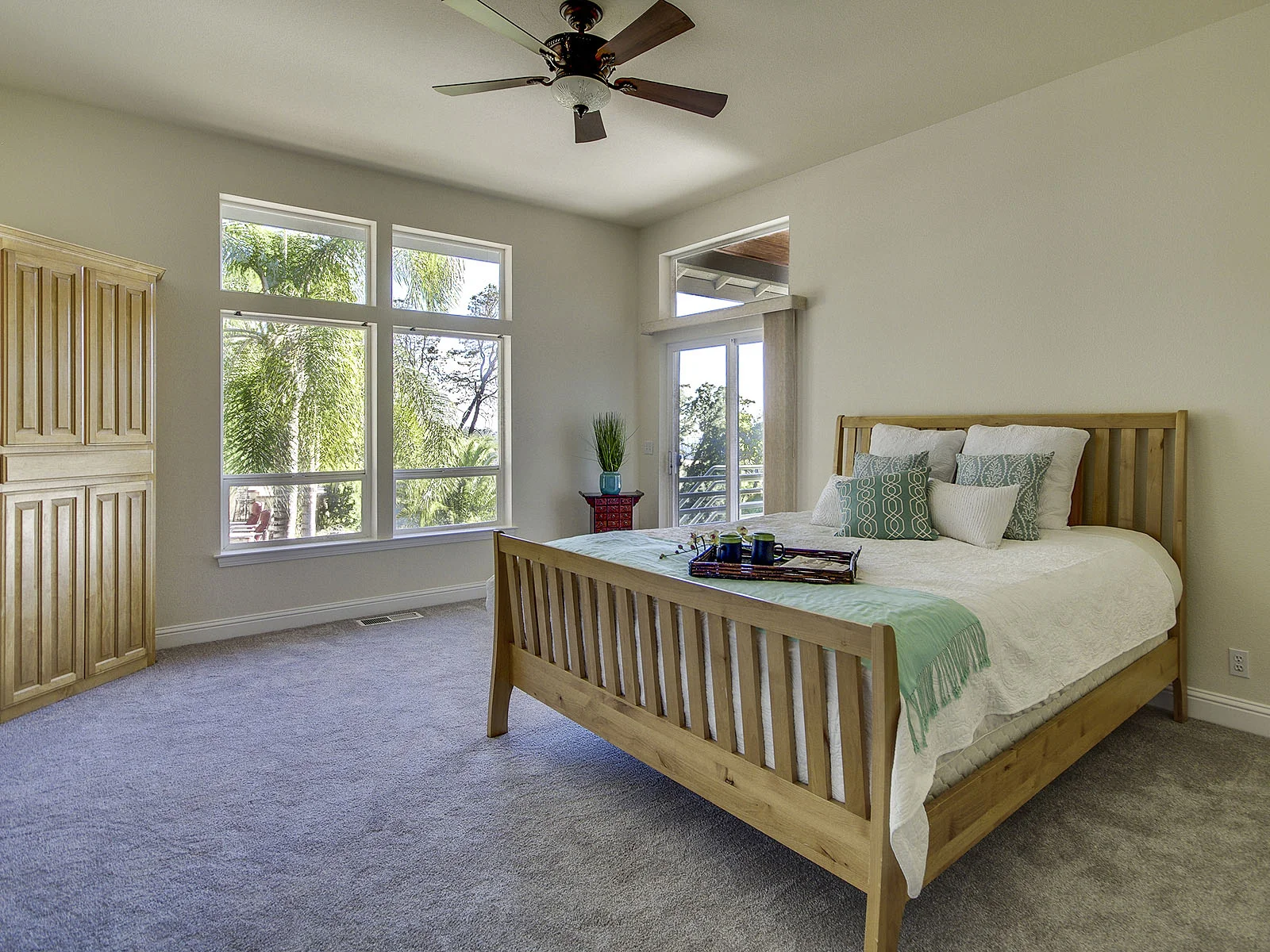 4065_HensleyCircle_Int_MasterBR_01.jpg
