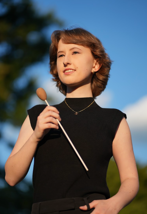 Claire Lewis: Majestic Fifths