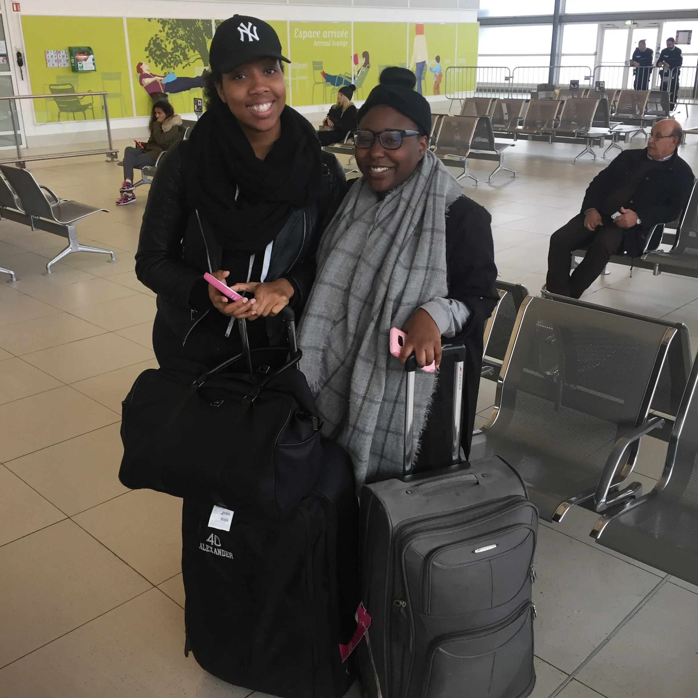 Look who arrived safely to Paris!!!