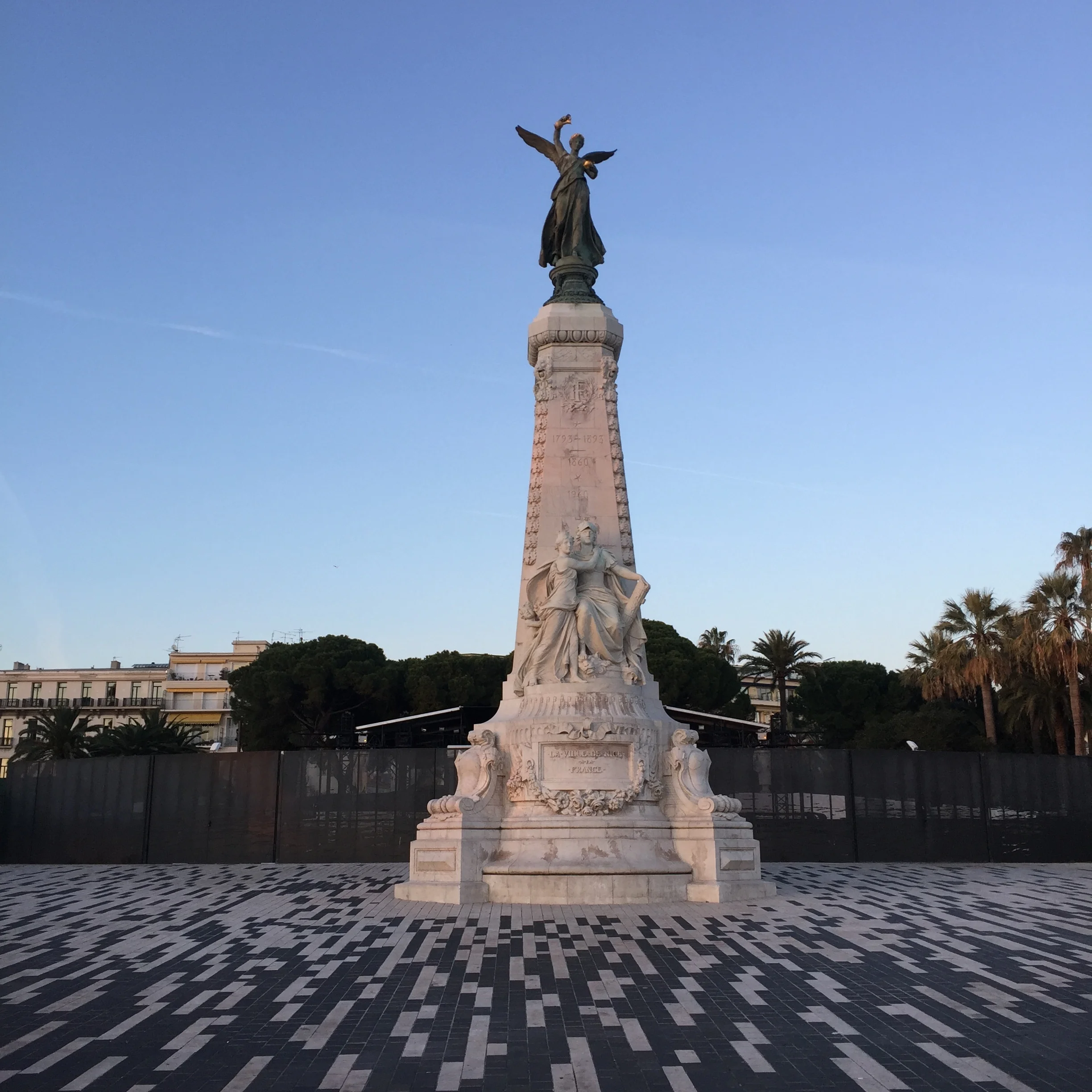 The Monument de centenaires.