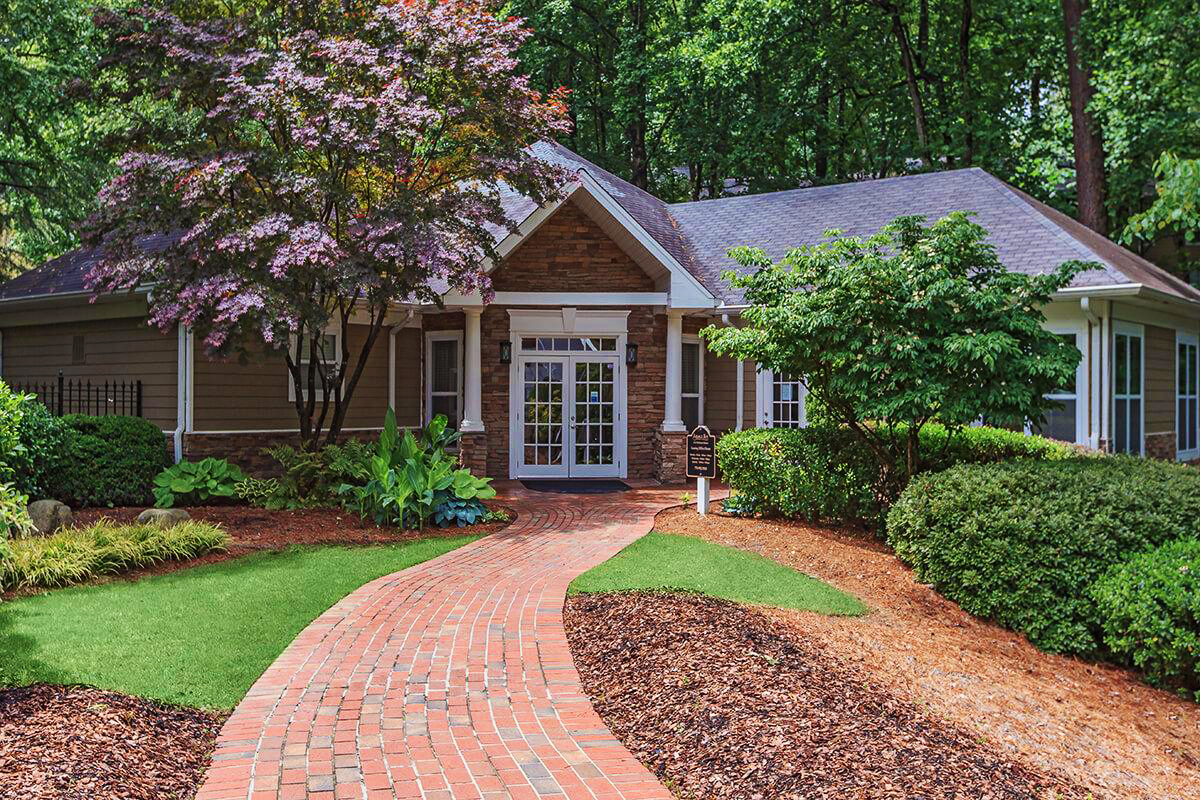SANDY SPRINGS, GA · 350 UNITS · MULTI-FAMILY · 1979 Legacy Key Apartments is a 350 unit apartment community located in metro Atlanta’s city of Sandy Springs. The property is strategically located just northwest of the GA Highway 400/Northridge Road interchange and within close proximity to the corporate districts of Perimeter Center and North Fulton County. The property was built in 1979 and is currently being renovated to upgrade the already existing common area amenities as well as an interior renovation plan to improve the already spacious floorplans. Legacy Key offers both town home and garden floor plans with large porches, sunrooms and a park like setting with two tennis courts, two pools and a fitness center.