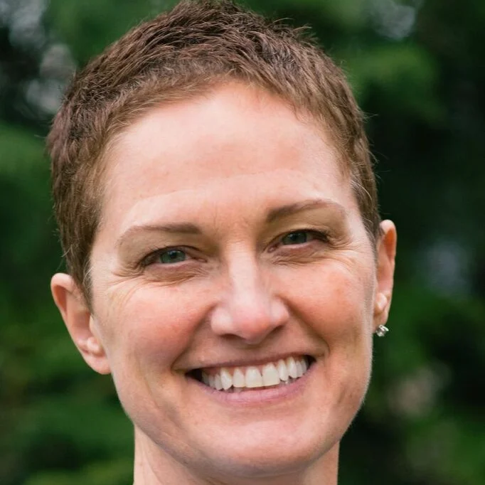 ELIZ PHOTO.jpg