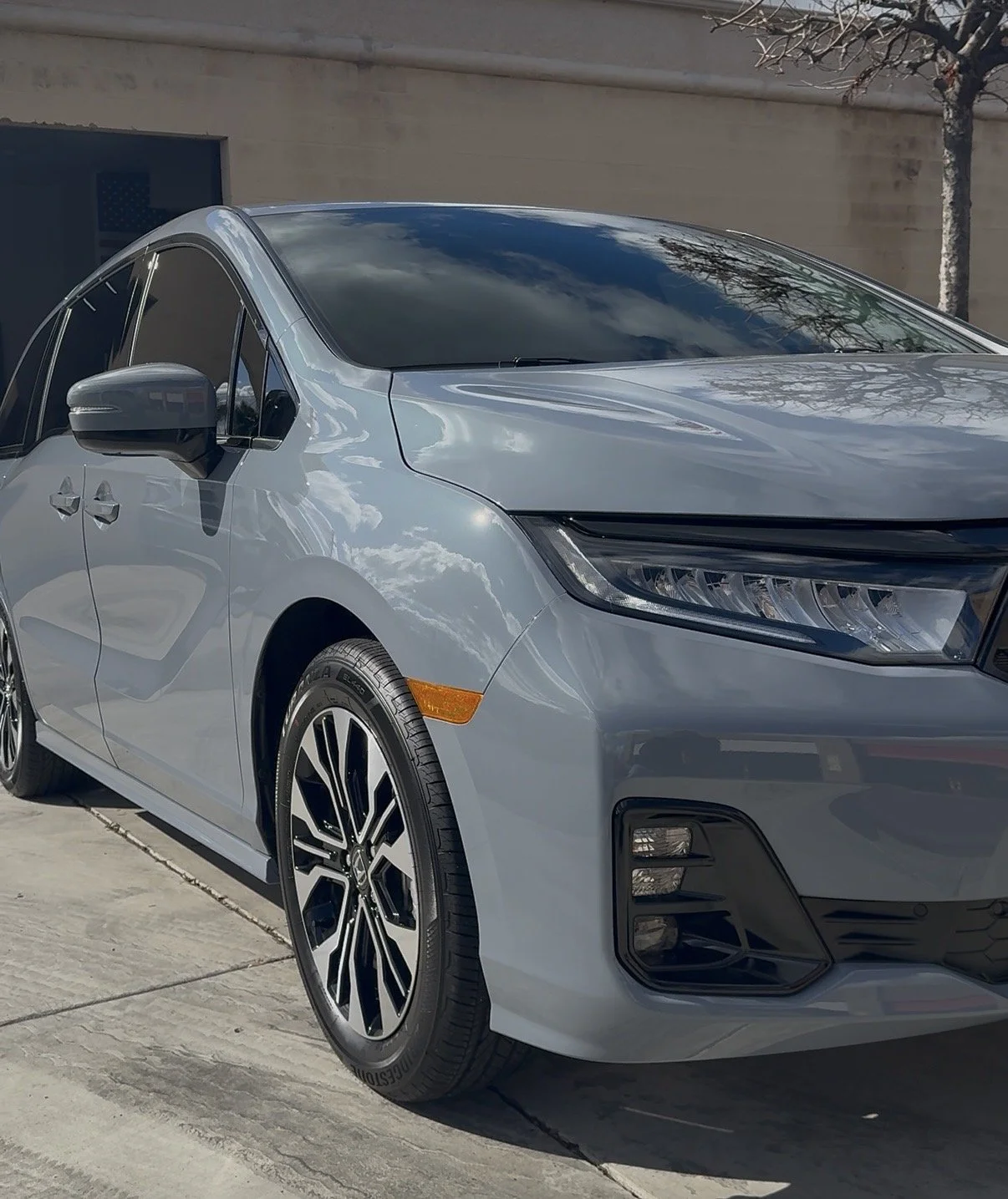 Honda Odyssey XPEL paint protection film applied to full front and XPEL Fusion Classic applied to remaining vehicle . Installed by Honest Tint & PPF located in Yucaipa Ca. 