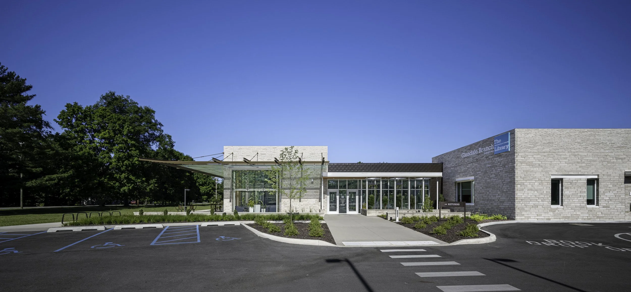 Glendale 24 kRM 1 Exterior copy.jpg