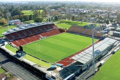 WAIKATO STADIUM FMG Stadium Waikato is a major sporting and cultural events venue in Hamilton, New Zealand, with a total capacity of 25,800. 