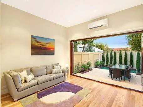 living area to courtyard.jpg