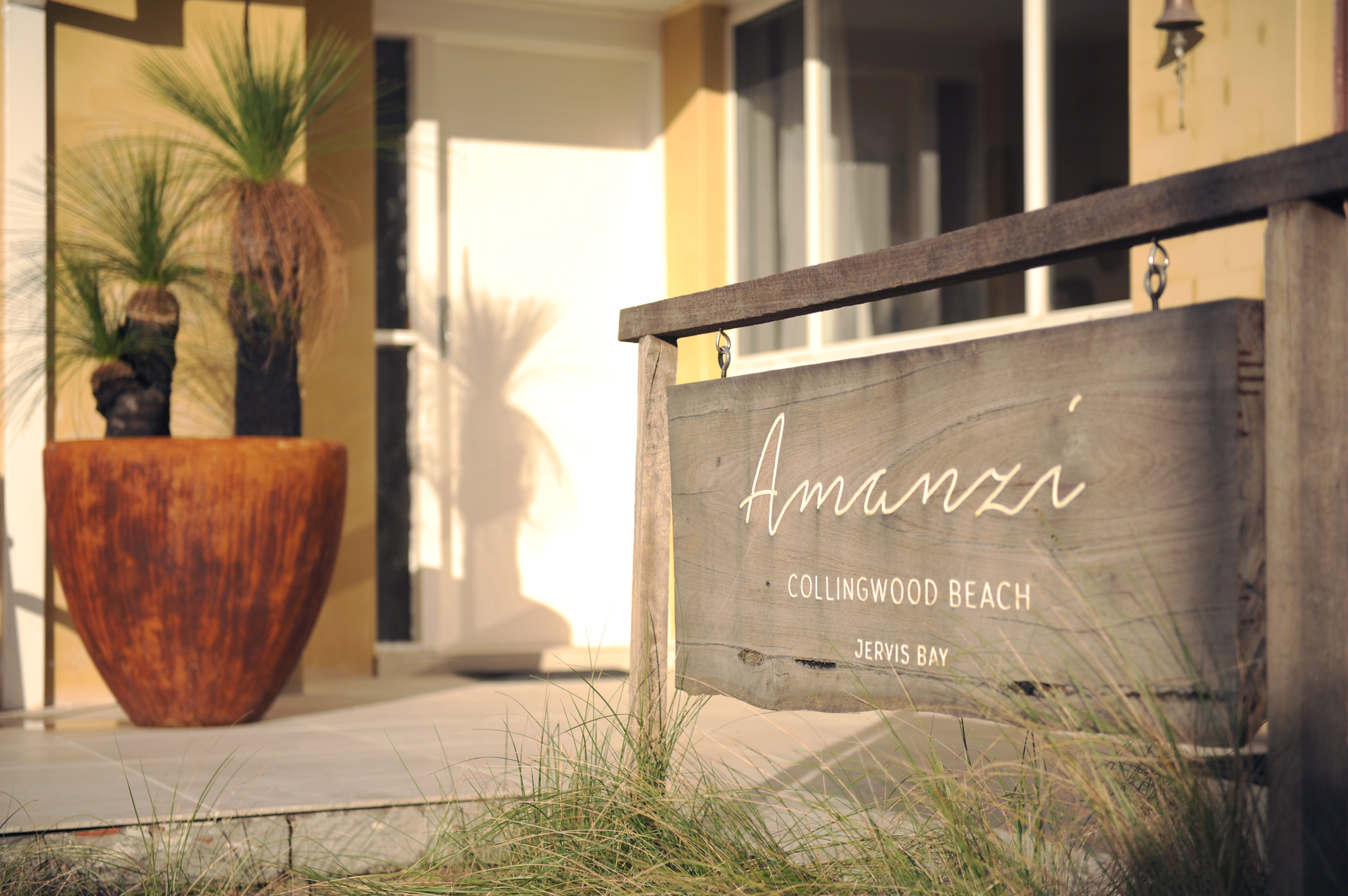 amanzi beach house sign.jpg