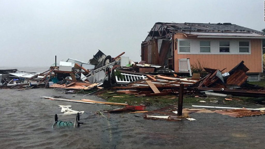 hurricane-harvey_0007_Layer 3.jpg