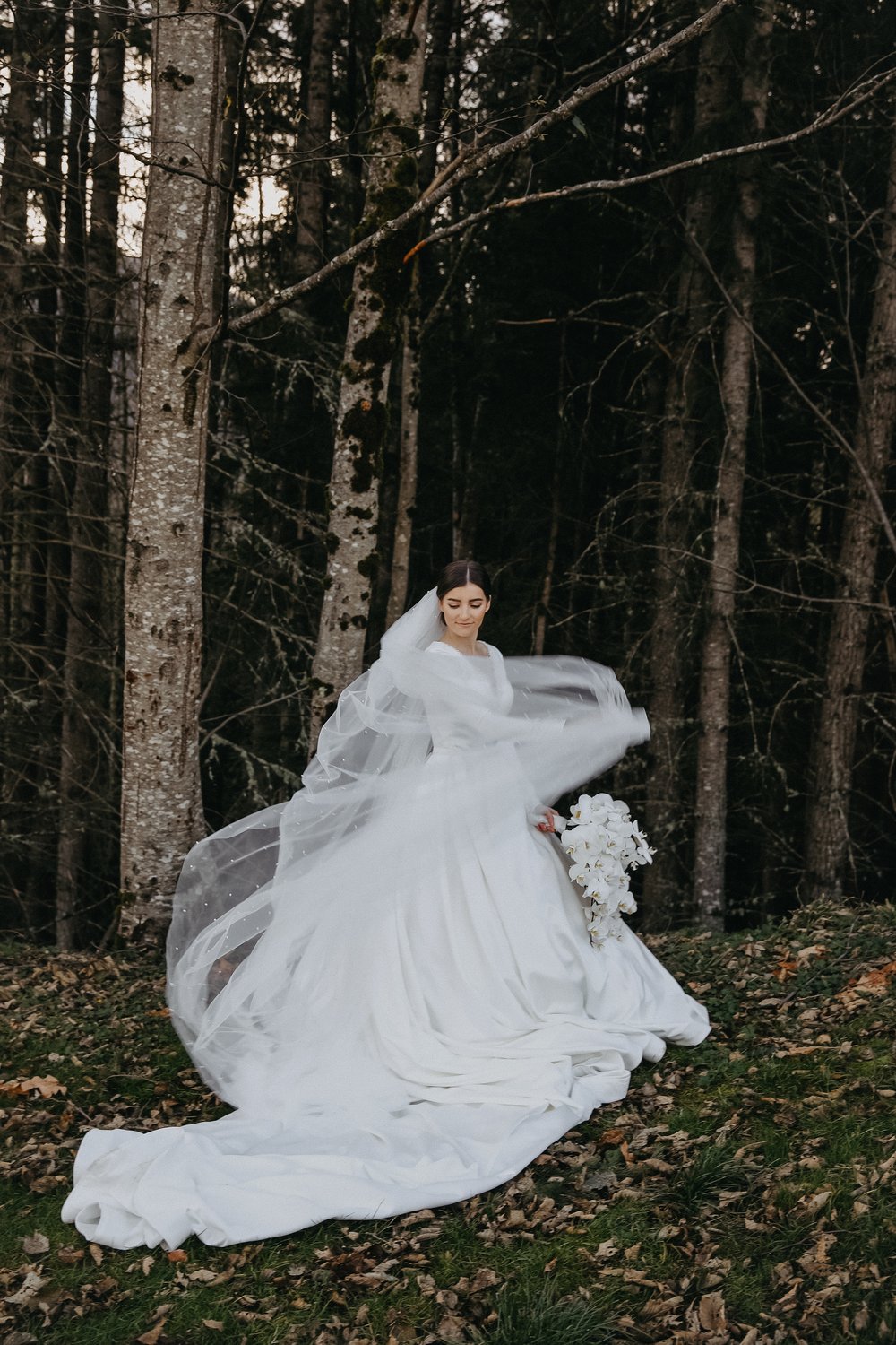 Moody Editing Style Mountain Luxury Wedding Photography