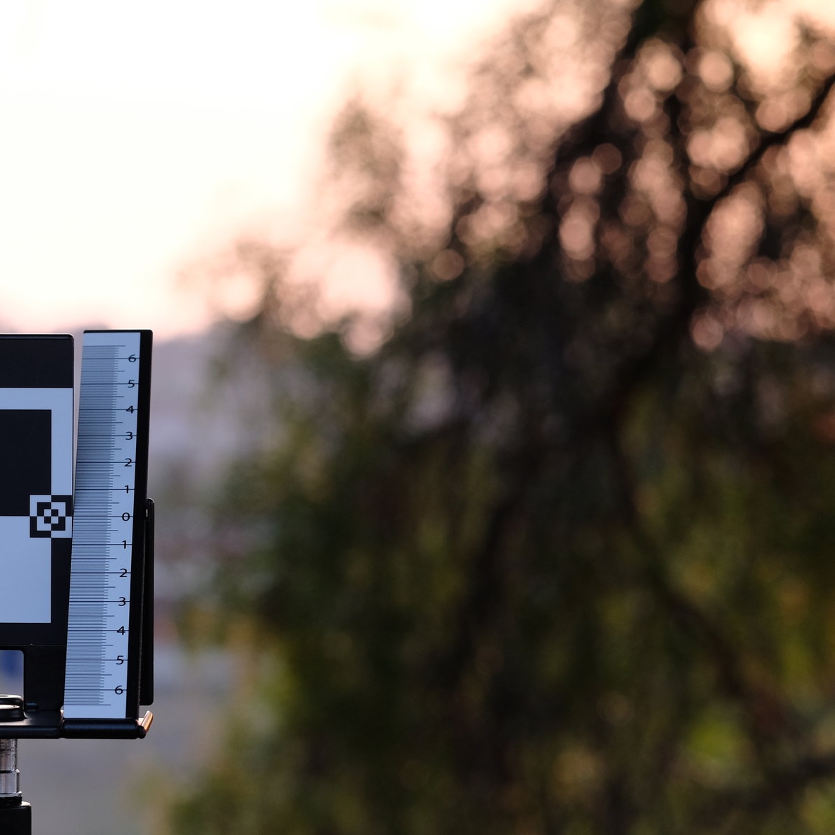 xf56 at 56mm f4. Top right crop. Notice the hexagonal highlights/bokeh balls.