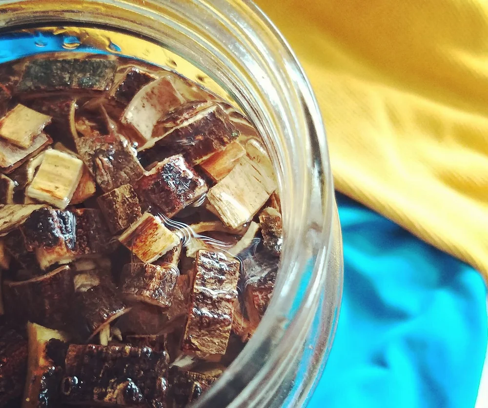 mimosa-bark-health-bestowing-hands