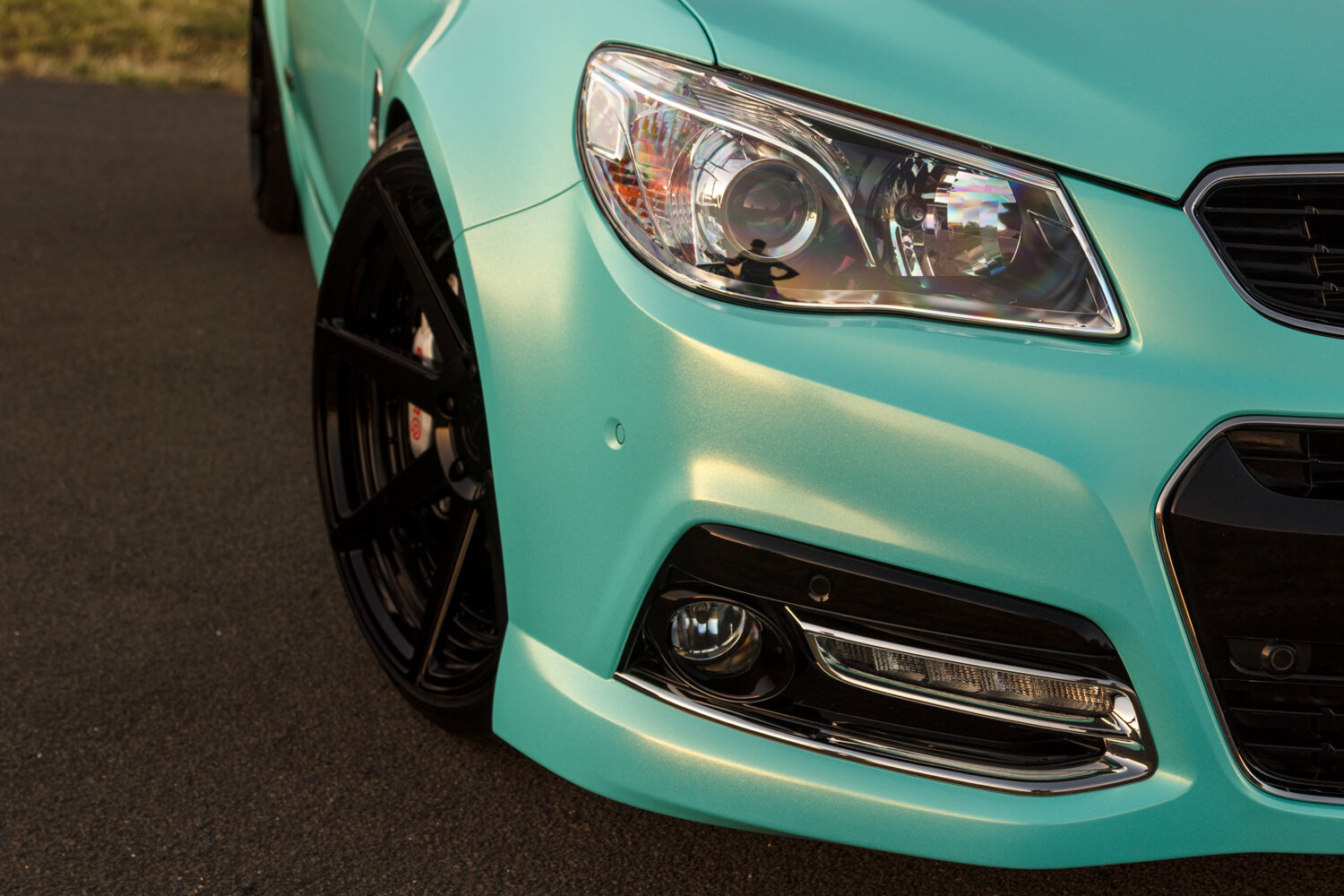 Wrapped_On Vinyl_HSV_Holden_VF_HEXIS_TIFFANY BLUE_ KPMF_STARLIGHT_GLOSS-20.jpg