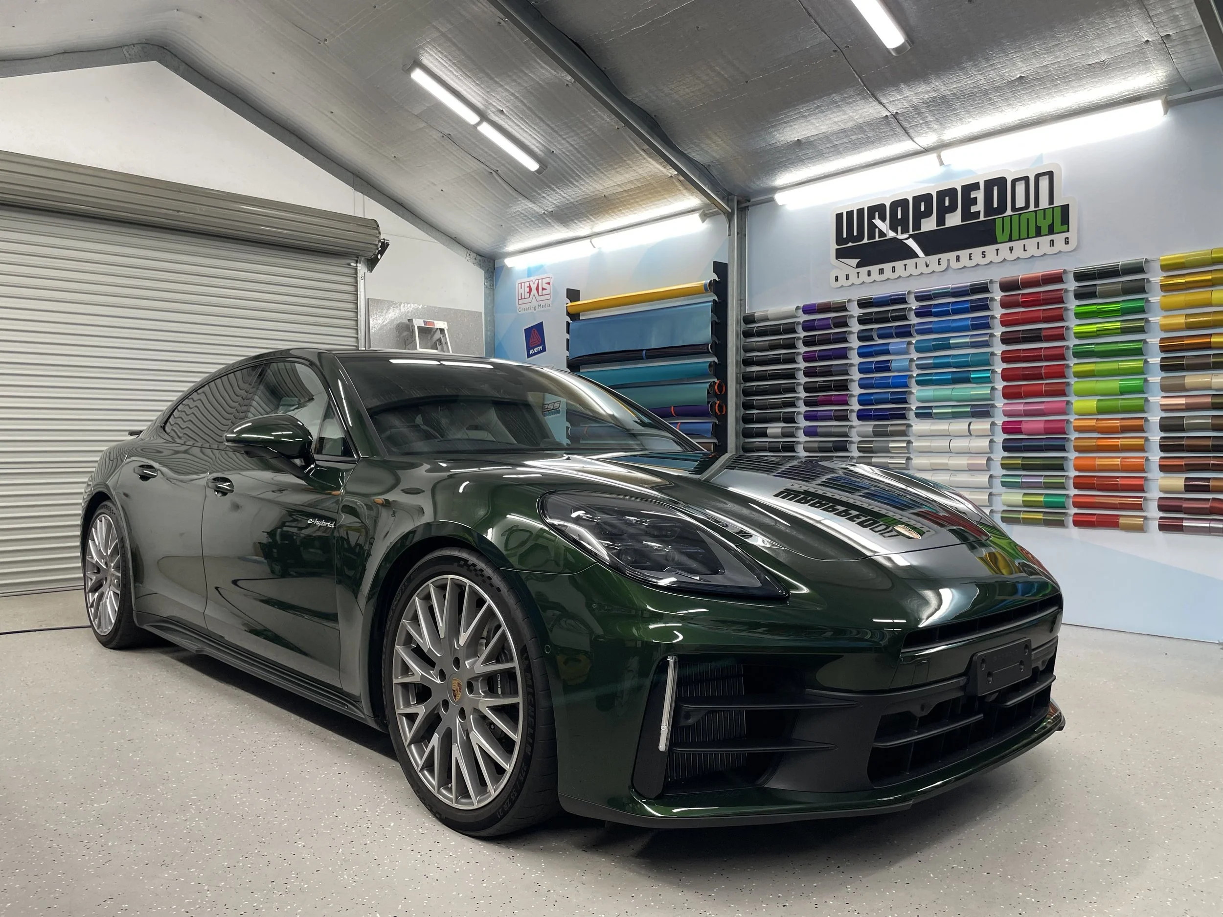 Wrapped_On_Vinyl_Gloss_PPF2762.jpg