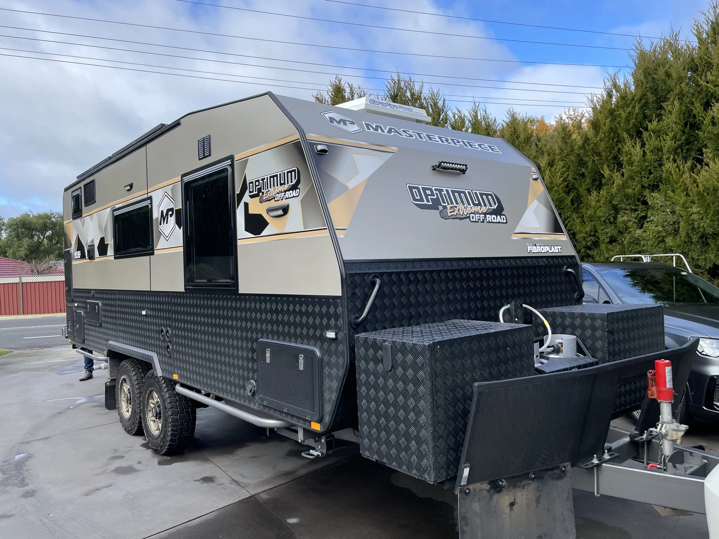 Wrapped_On_Vinyl_Caravan_PPF5825.jpg