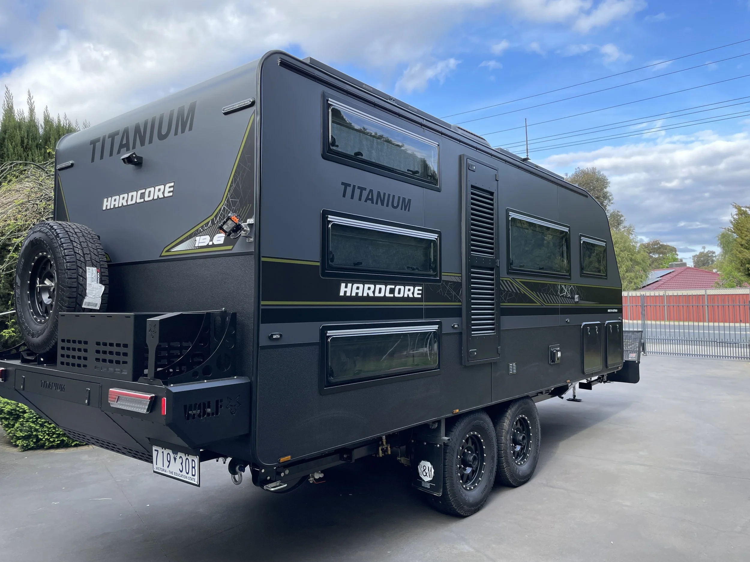 Wrapped_On_Vinyl_Caravan_PPF9096.jpg