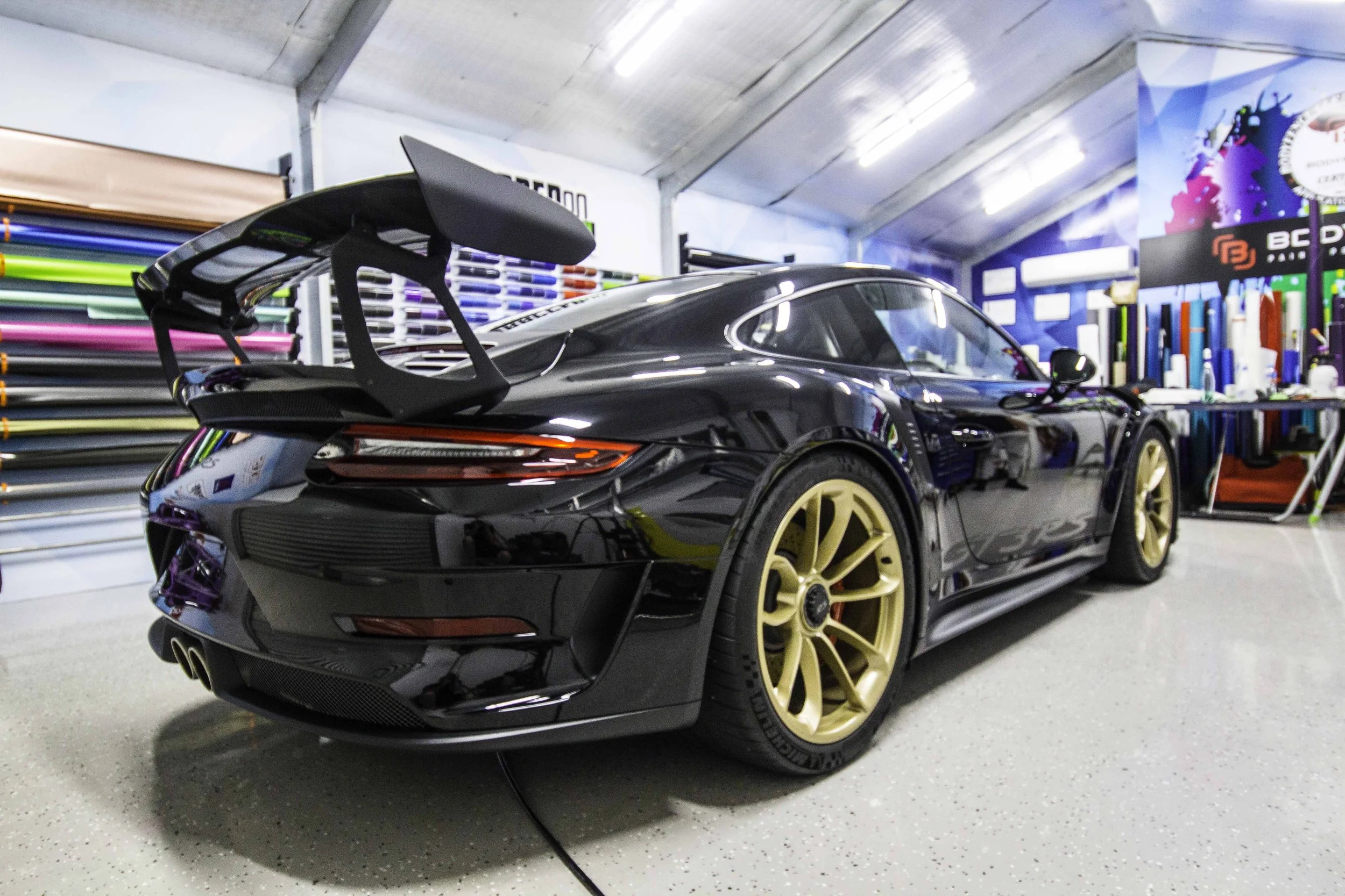 Hexis_Bodyfence_Porsche_GT3RS_WRAPPED_ON_VINYL-35.jpg