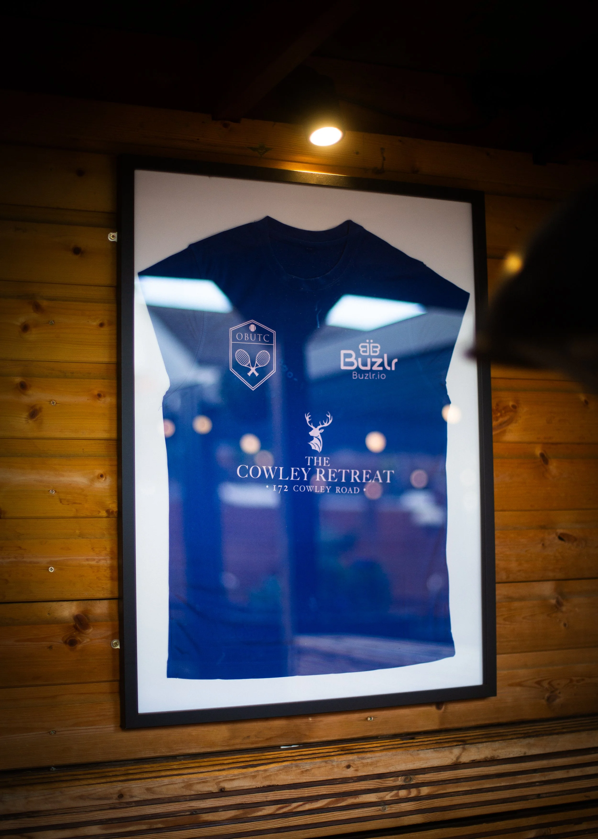 Framed sports top