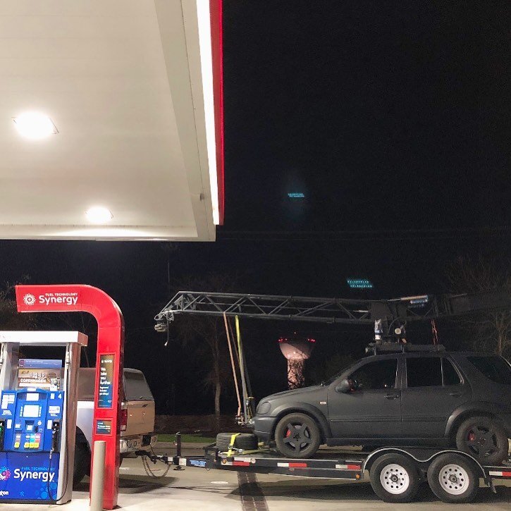 Fill her up! 🦾
&bull;
&bull;
&bull;
#texascameracar #coastingthunder #texasfilm #filmtexas #astroarm #cameracar #cranecar #film #filmmakers #crane #houstonfilm #car #arri #commercial #remotearm #bts