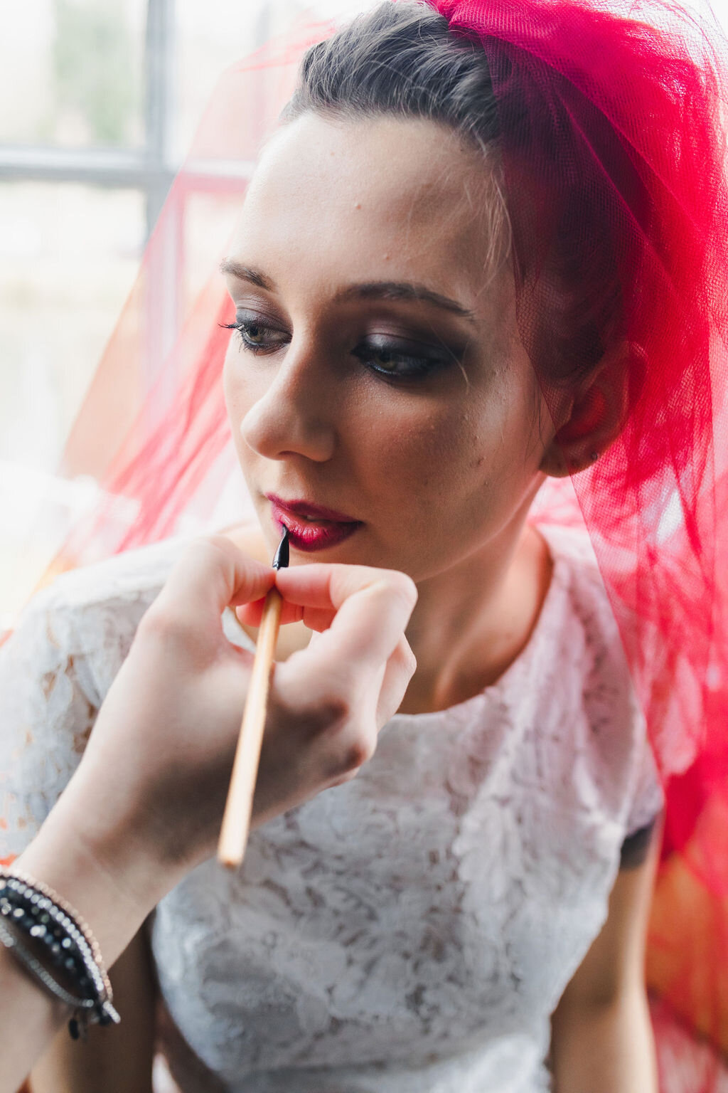 Rock and Roll Relaxed Vibes Wedding — Toni Searle beauty