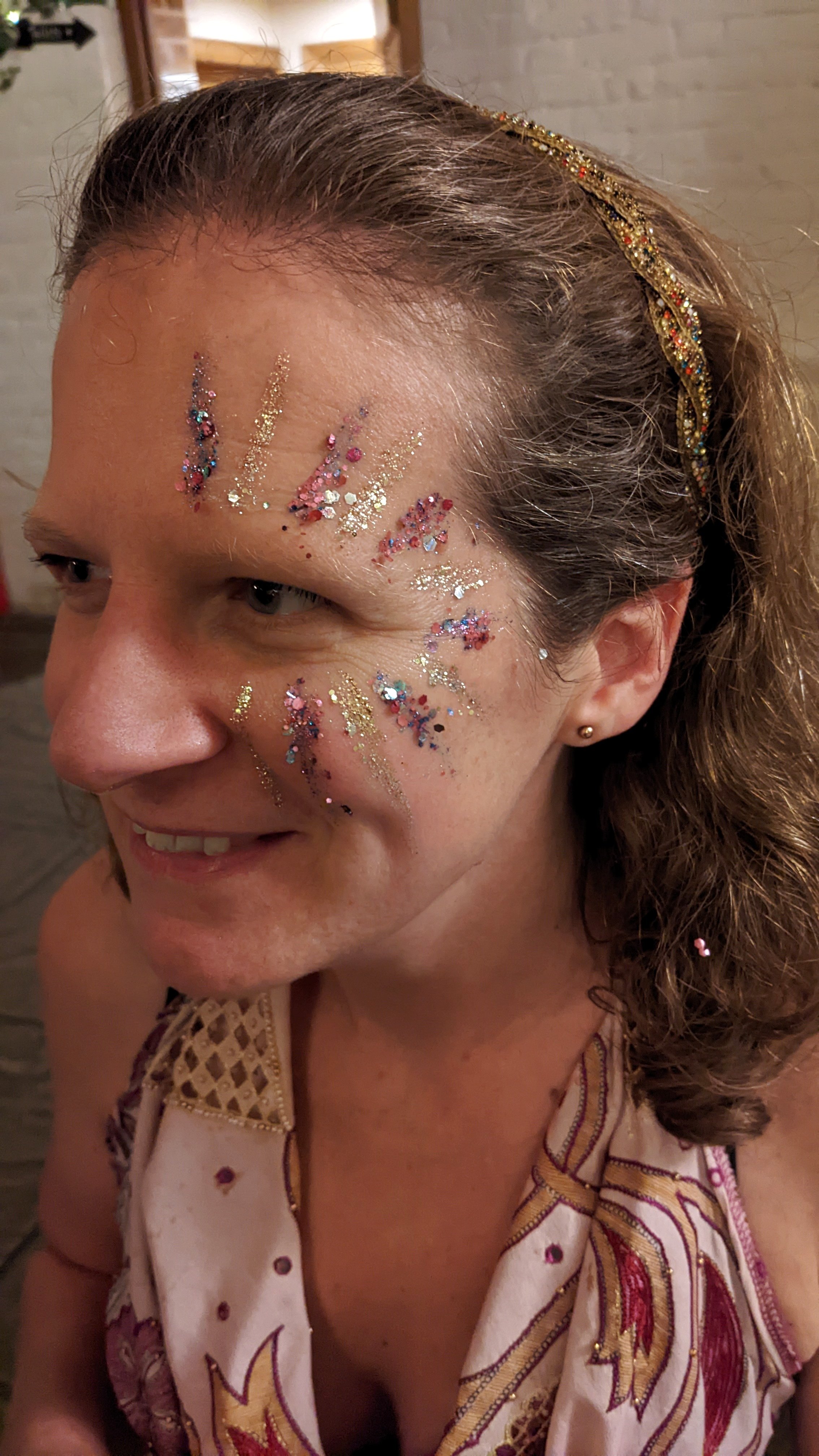 glitter-firework-makeup-facepaint